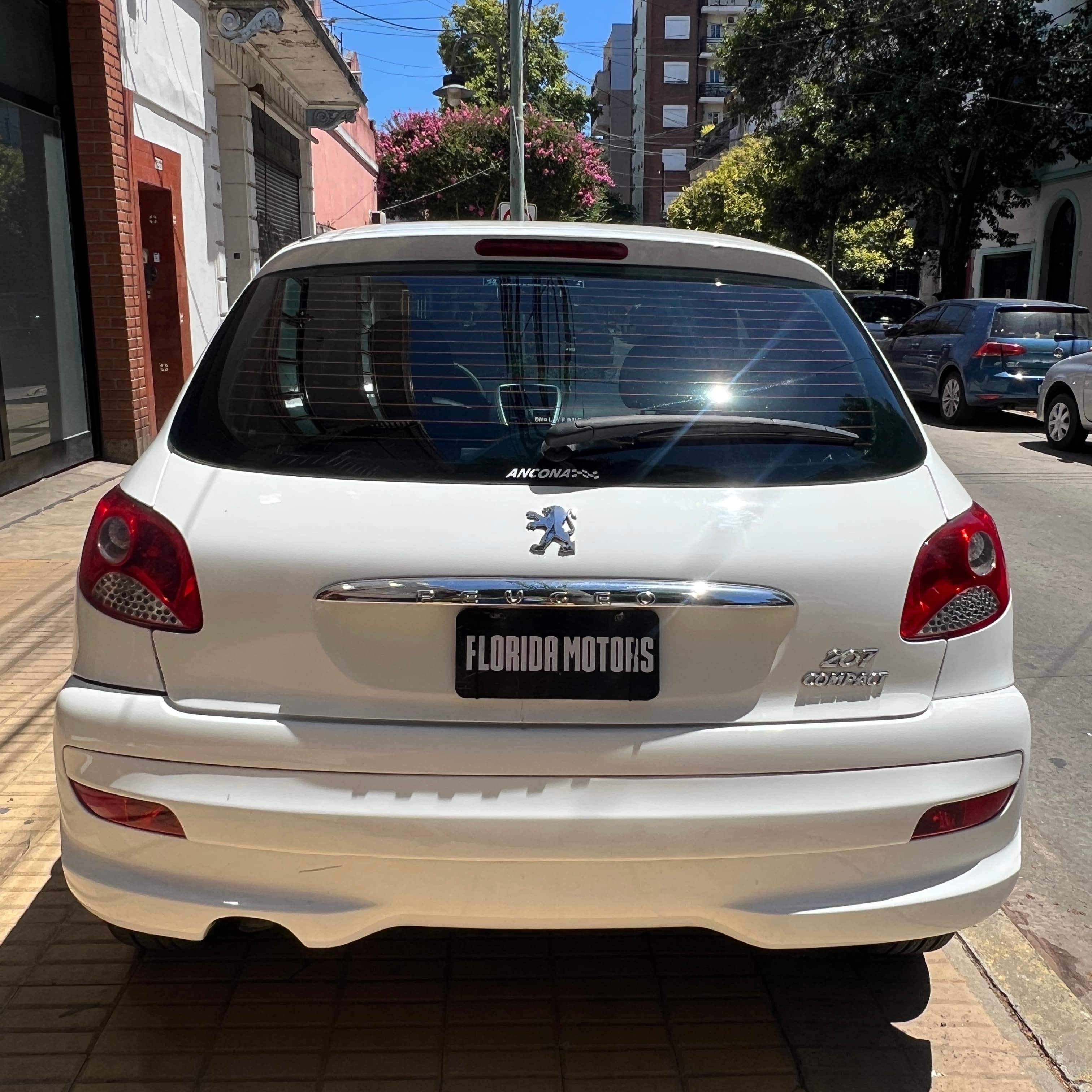 Mirá esta publicación de Peugeot 207 Compact