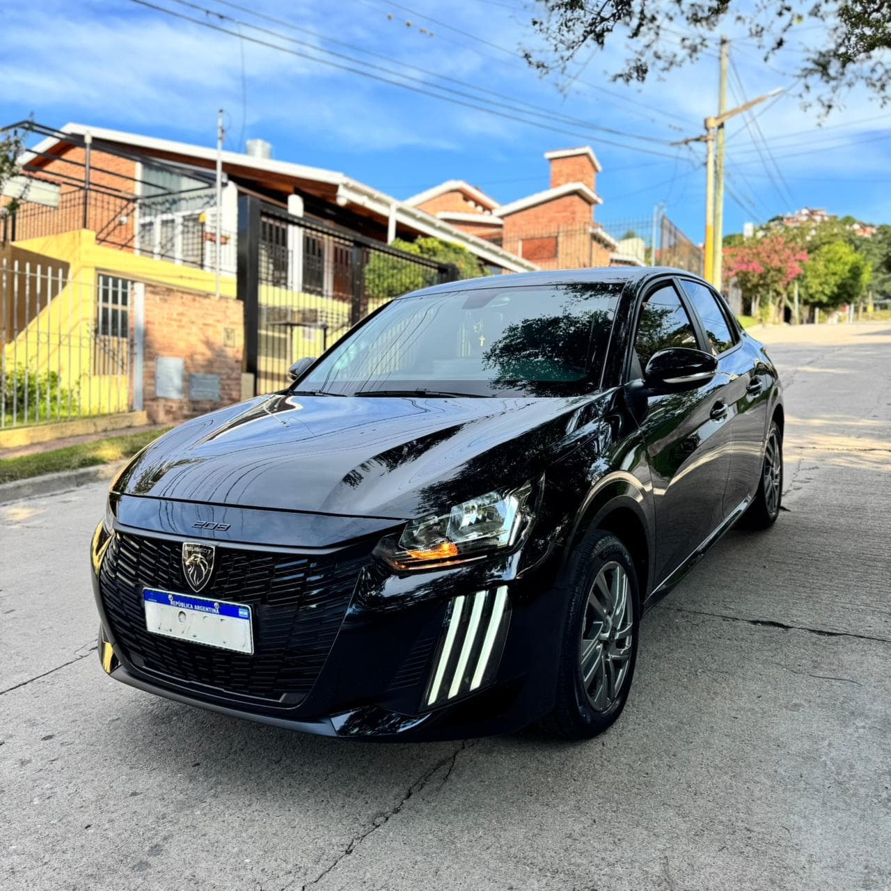 Mirá esta publicación de Peugeot 208